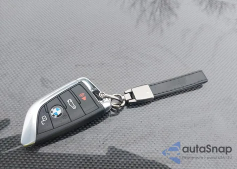 2025 BMW M3 Competition xDrive z USA, uszkodzony, nr VIN WBS33HJ09SFV18649